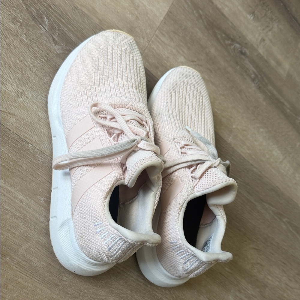ADIDAS Light Pink Knit Women's Sneakers - Casual Comfort
